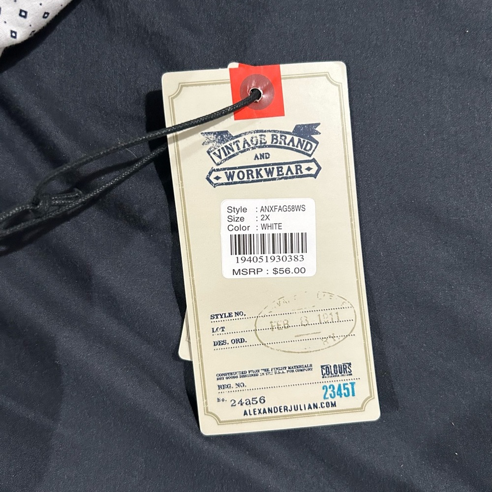 Button up 2XL - Picture 3 of 3
